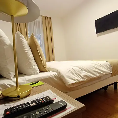 Apartman Rentals Lux Kg 1 Kragujevac Exterior photo