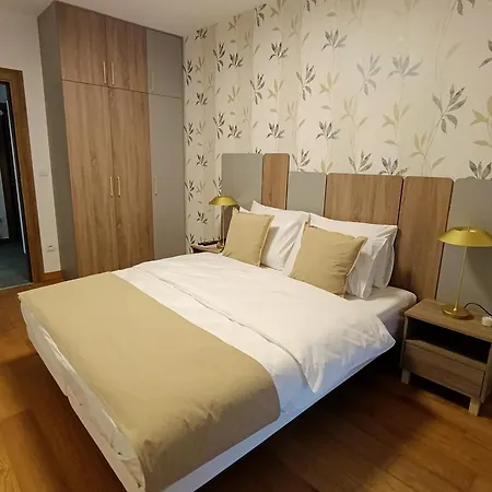 Apartman Rentals Lux Kg 1 Kragujevac Exterior photo